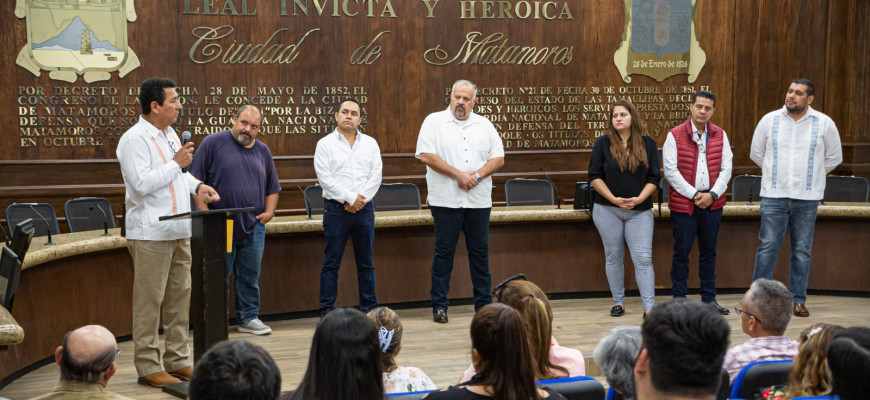 Encabeza Alcalde Mario López entrega de escrituras de INSUS a familias de diferentes colonias populares
