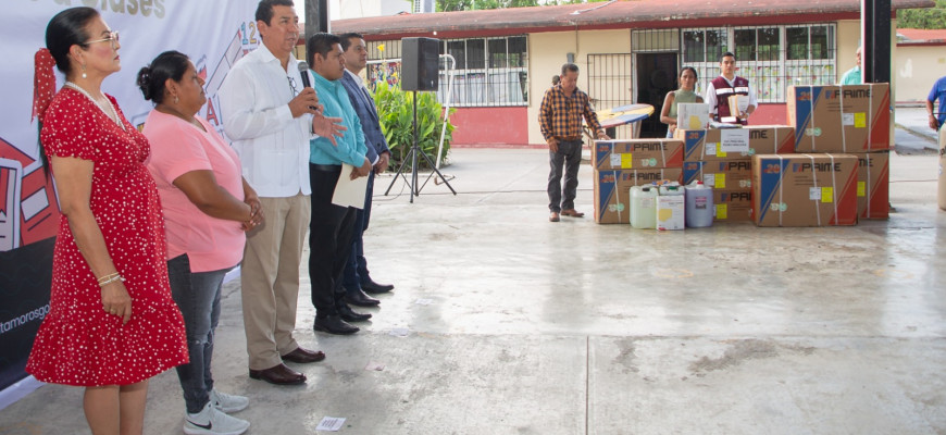 Activa Alcalde Mario López programa “Regreso a Clases 2023” en beneficio de 15,500 estudiantes