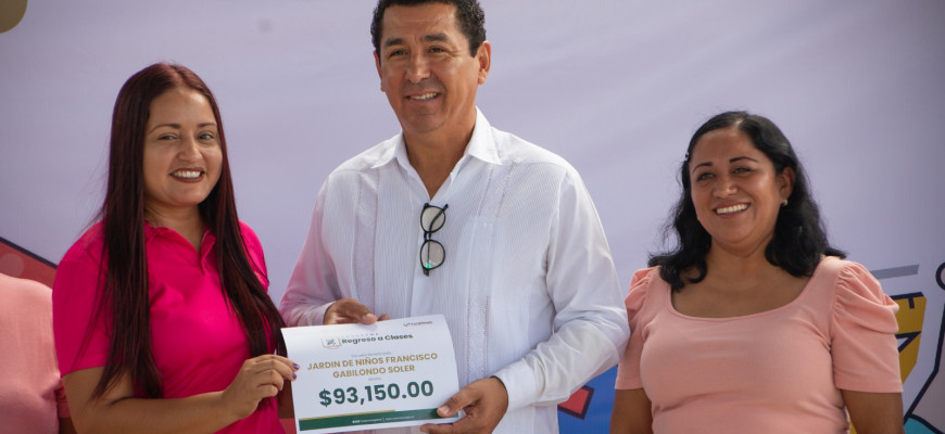 Activa Alcalde Mario López programa “Regreso a Clases 2023” en beneficio de 15,500 estudiantes