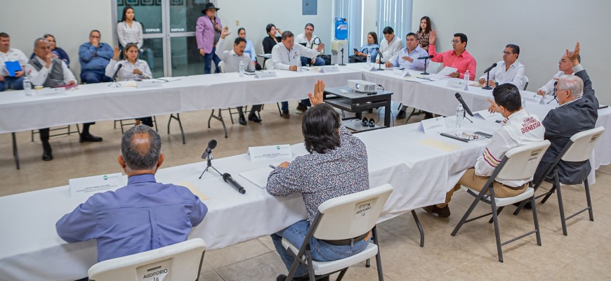 Encabeza Alcalde Mario López reunión de consejo de JAD; gerentes exponen avances de obras