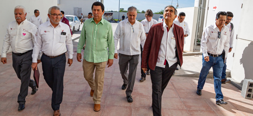 Gobernador Américo Villarreal, realiza gira de trabajo en Matamoros; lo acompaña Alcalde Mario López