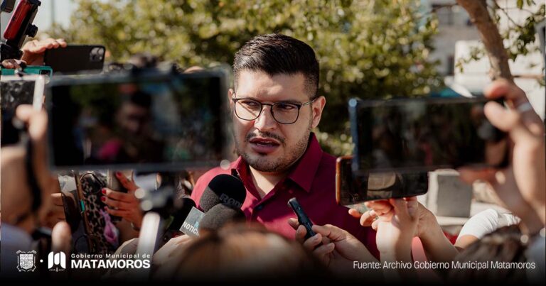 Alberto Granados saluda a bicampeones béisbol