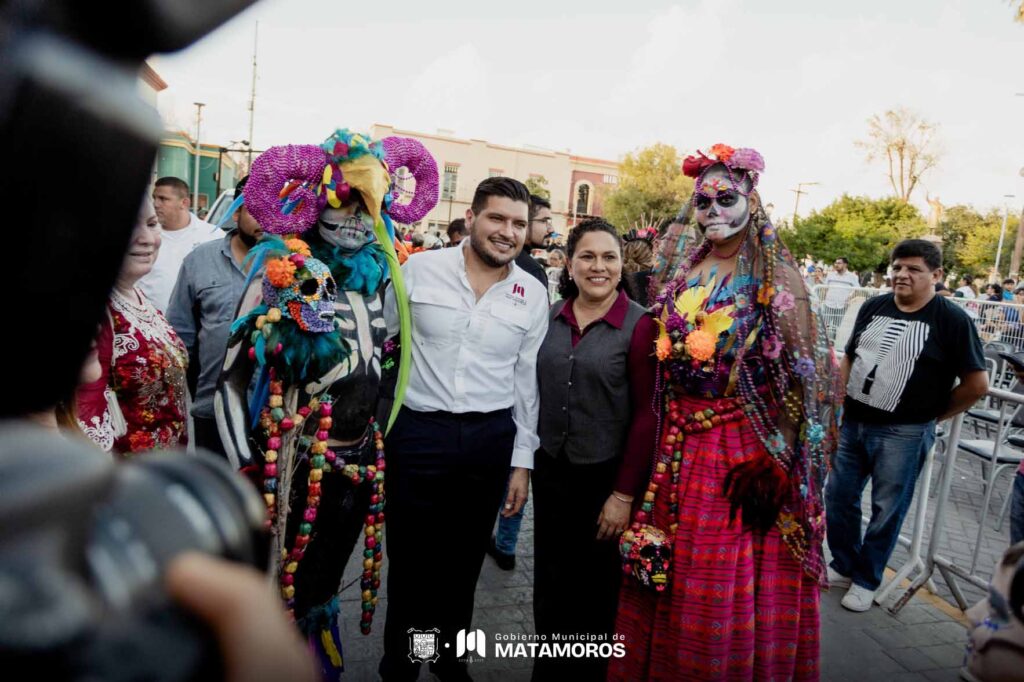 Desfile La Huesuda - Alberto Granados Asiste