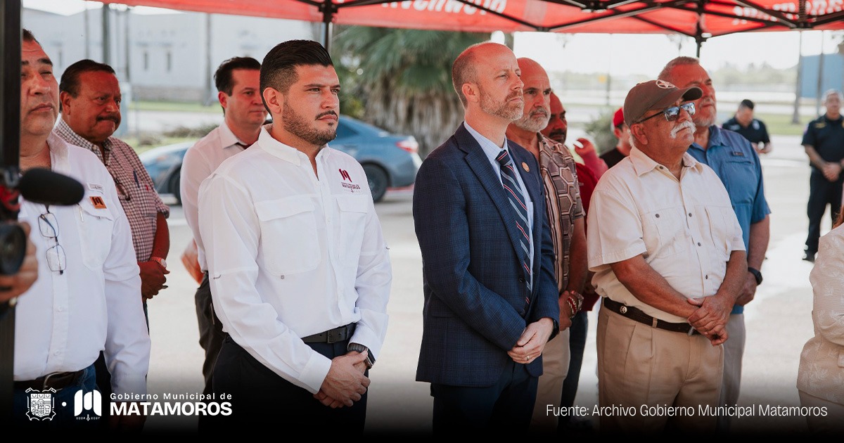 Bomberos de Matamoros reciben donación de equipo por parte de Brownsville Fire Department