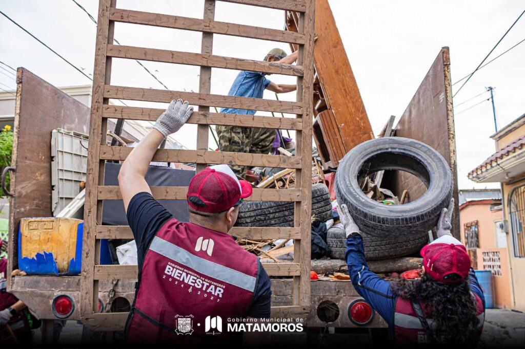 Recaudan 40 toneladas de cacharros en la colonia Mariano Matamoros durante intensa jornada de limpieza