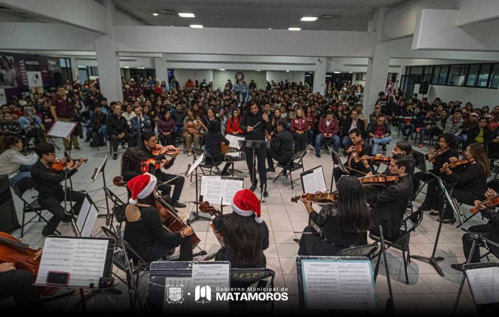 Festival Navideño en la UT