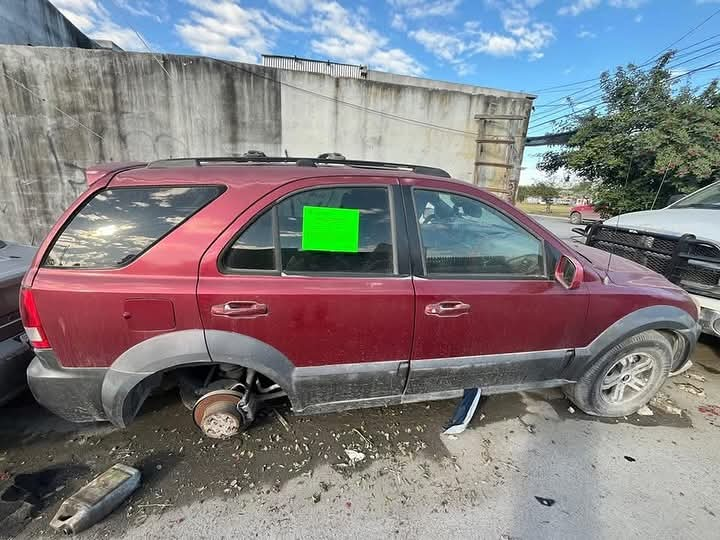 Gobierno de Matamoros refuerza retiro de vehículos abandonados en las calles