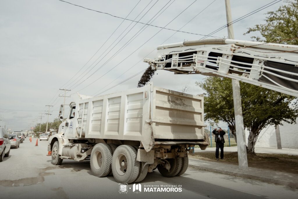 Matamoros avanza: Inician obras de pavimentación en Lomas de San Juan y Electricistas Sur