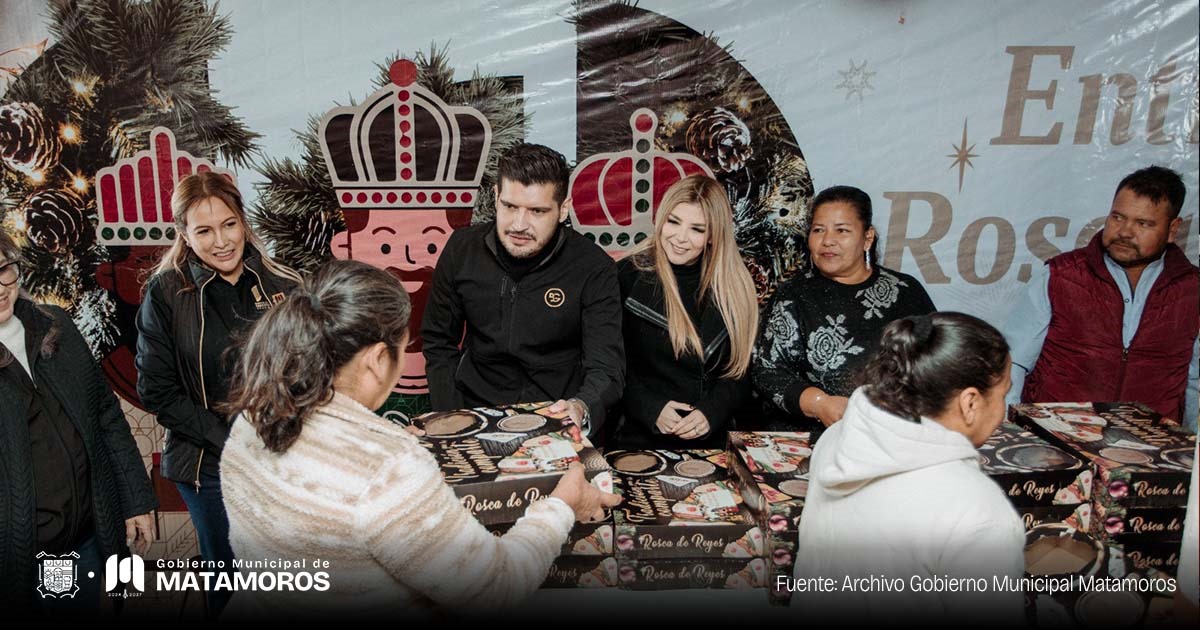 Presidente Municipal Alberto Granados reparte alegría y tradición en Higuerillas con entrega de roscas y juguetes