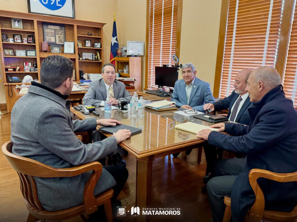 Se reunió el Presidente Municipal Alberto Granados con Eddie Treviño Jr, juez del Condado de Cameron