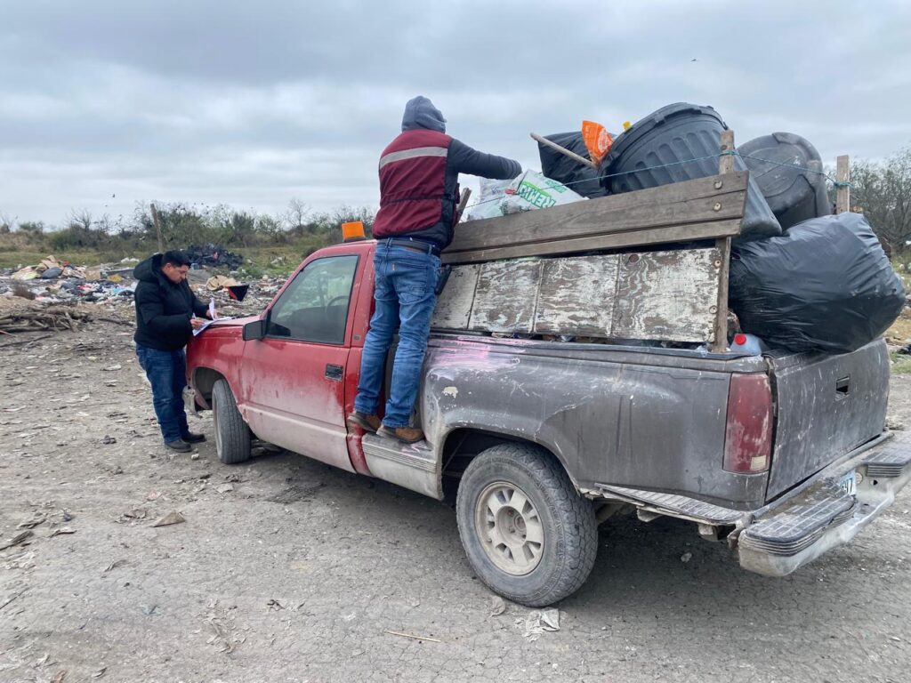 Amonesta Gobierno Municipal por Tirar Basura en el Dren Las Vacas