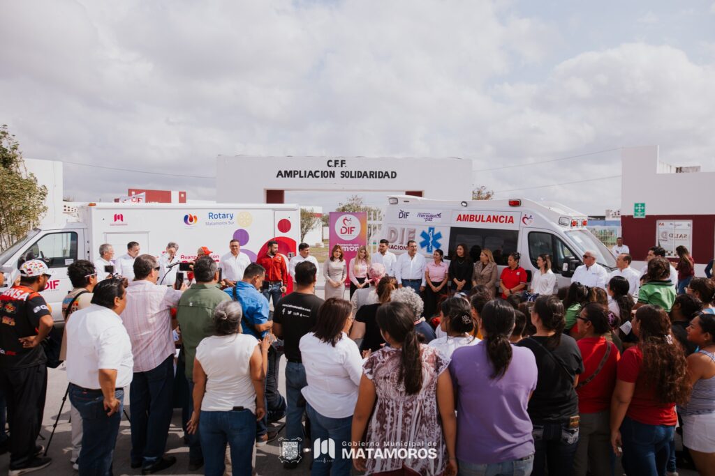 DIF Matamoros recibe ambulancia donada por el Club Rotario Matamoros Sur