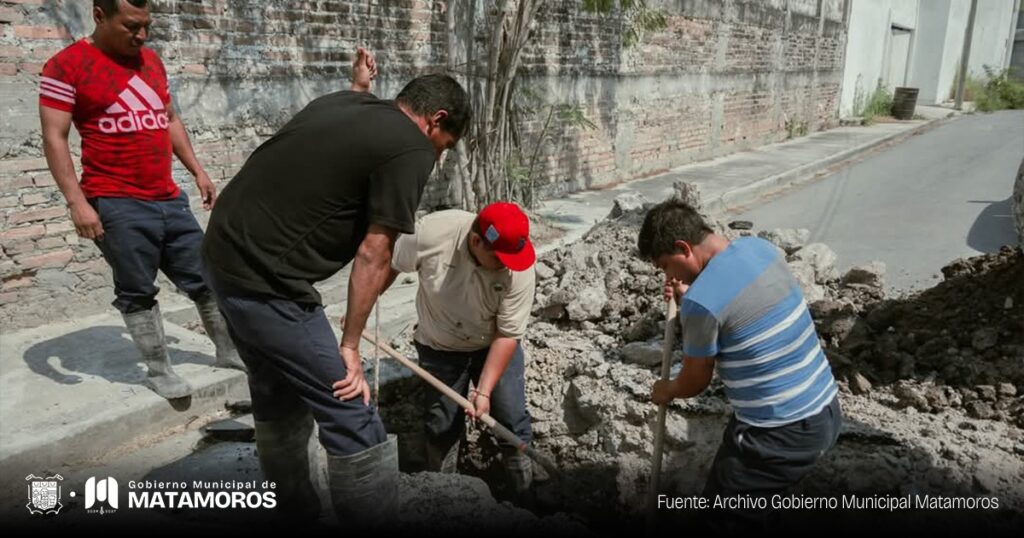 Continúa gobierno municipal fortaleciendo servicios básicos en la colonia Ampliación Las Granjas