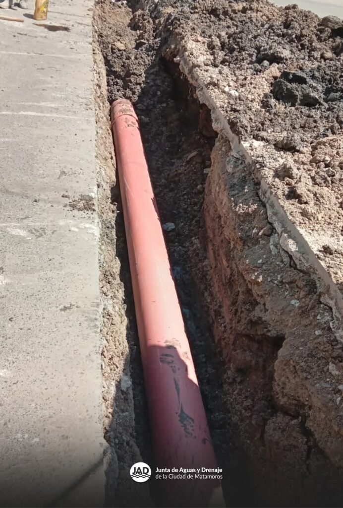 Continúan Trabajos de Rehabilitación de Drenaje Sanitario en la Zona Centro de Matamoros
