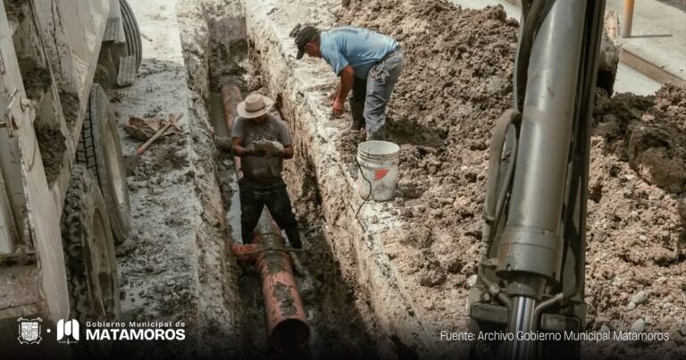 Avanzan labores en la Calle 11 de la Zona Centro de Matamoros
