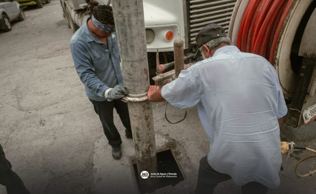 Gobierno municipal impulsa labores de mantenimiento en fraccionamiento Los Ebanos