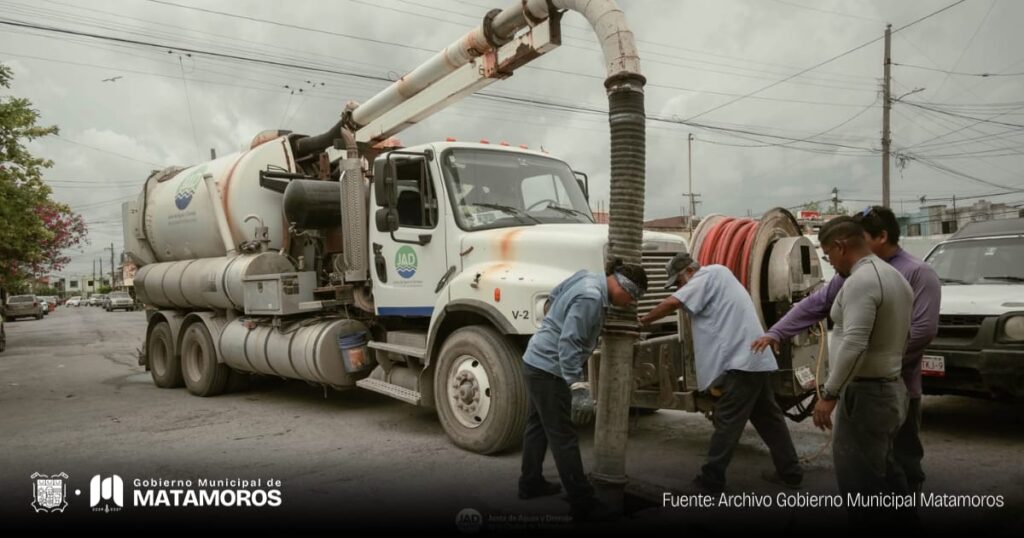 Gobierno municipal impulsa labores de mantenimiento en fraccionamiento Los Ebanos