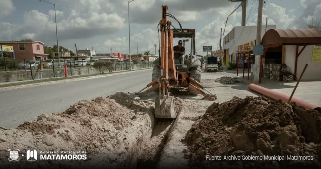 Avanza significativamente la rehabilitación de la red de drenaje sanitario en la colonia Salinas de Gortari