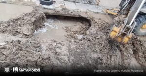 Avanzan los trabajos de reparación de fugas en la red de agua potable de la ciudad
