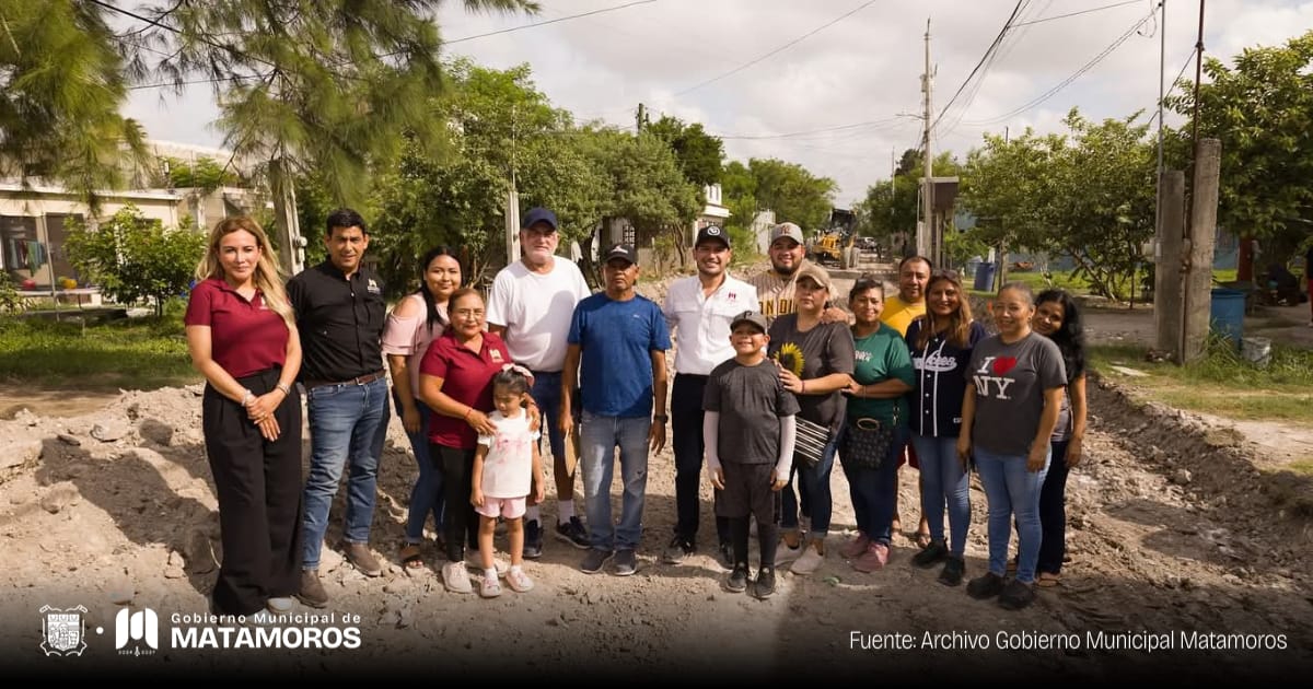 Presidente Municipal supervisa importante obra de pavimentación en la colonia Jesús Vega Sánchez