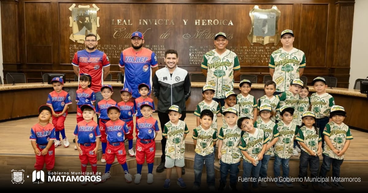 Presidente Municipal recibe a peloteritos que representarán a Matamoros en Torneo Nacional
