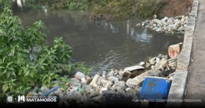 Drenes de Matamoros obstruidos nuevamente por basura tirada por ciudadanos