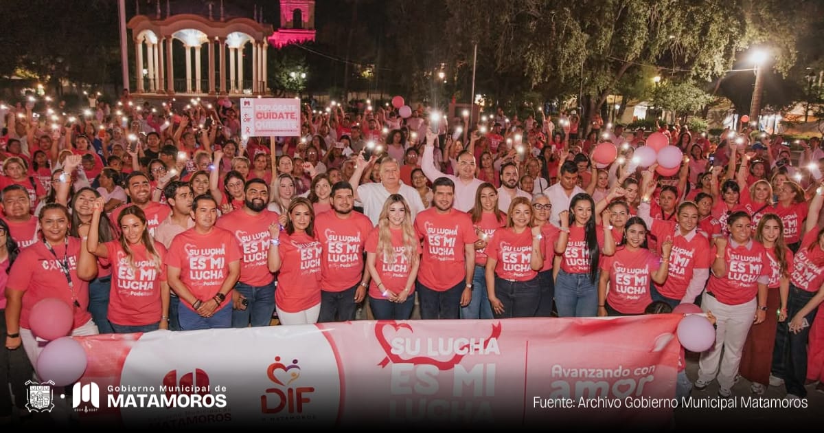 Con caminata de concientización y encendido de la Presidencia Municipal busca DIF Matamoros llevar un mensaje de apoyo y esperanza en el marco del mes rosa