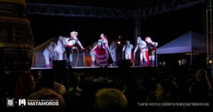 Tradición y folclore michoacano en Festival Internacional de Otoño
