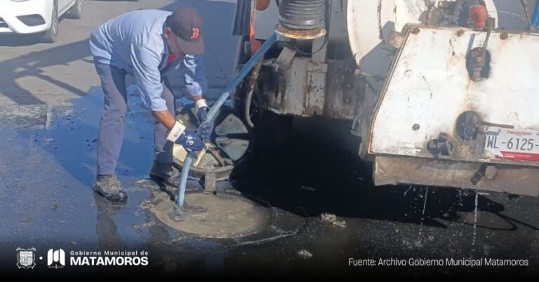 Exhorta el Presidente Municipal, cuidar juntos el drenaje de Matamoros