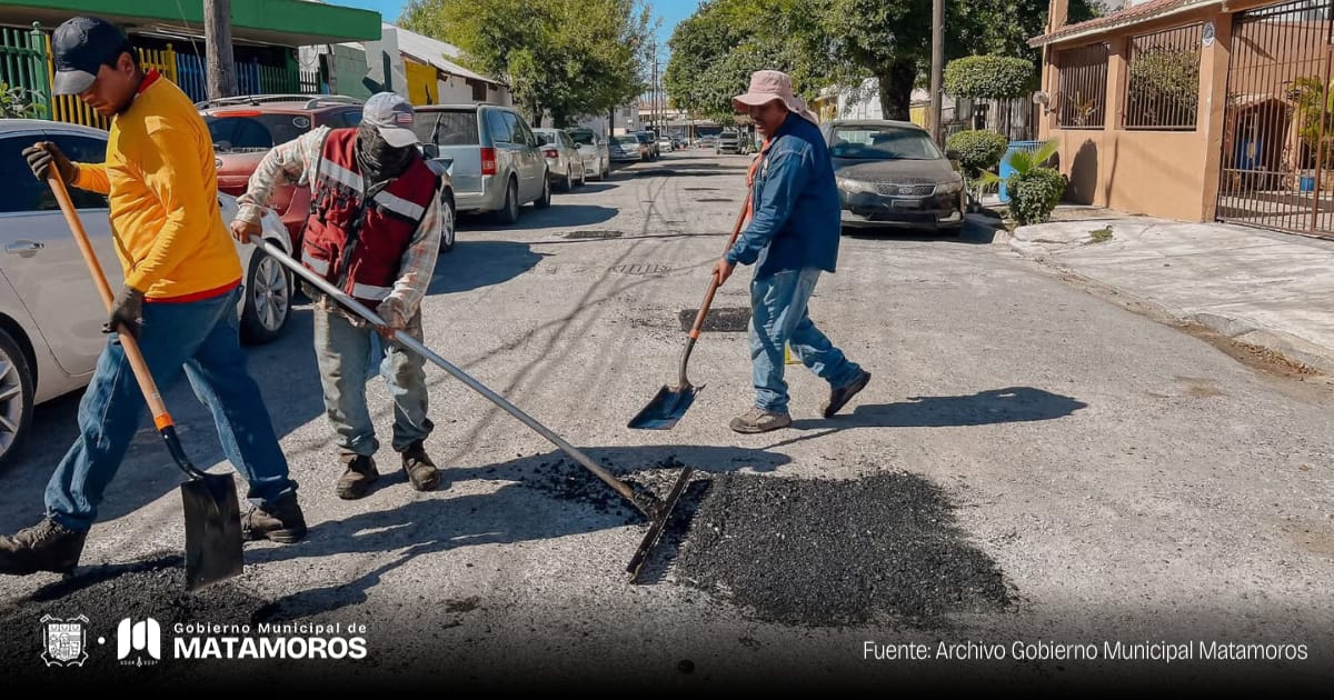 Gobierno de Matamoros refuerza acciones para mejorar calles y avenidas de Matamoros