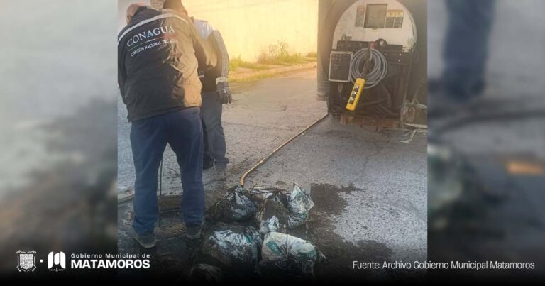 Atiende gobierno de Beto Granados taponamiento de drenaje en la colonia Mariano Matamoros