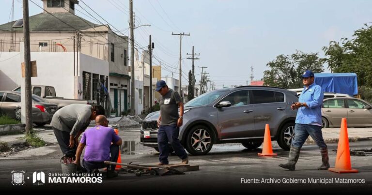 Beto Granados impulsa acciones para el cuidado del agua en Matamoros; atienden fuga de agua en 16 y Periférico