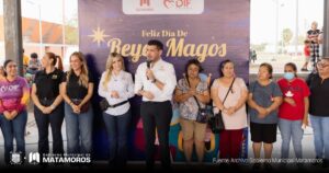 Gobierno de Matamoros regala sonrisas y esperanza con entrega de juguetes y Rosca de Reyes en Ampliación Solidaridad