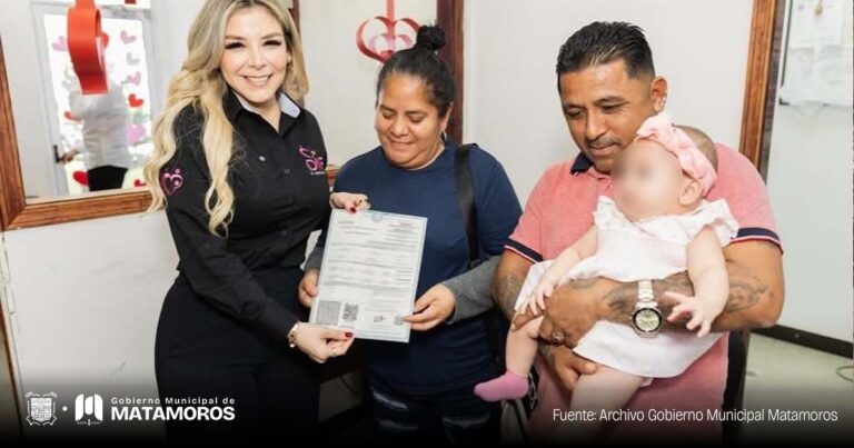 Reintegra DIF Matamoros a la pequeña Aurora con su familia; mantendrán vigilancia de su bienestar