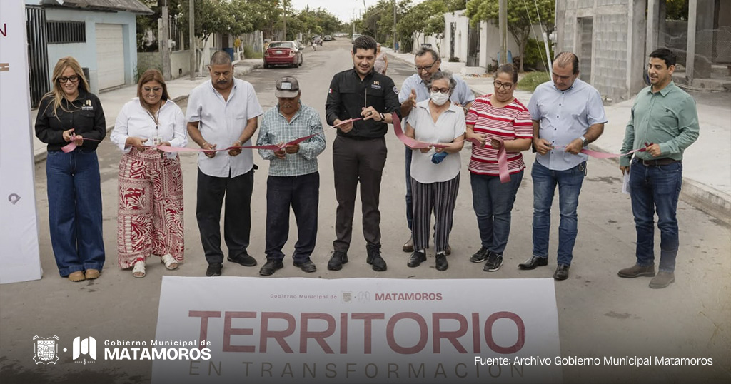Beto Granados lleva nueva pavimentación y Mega Brigada a la colonia Abelardo de la Torre