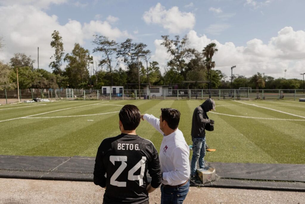 Supervisa Beto Granados rehabilitación de área deportiva y se reúne con vecinos de Infonavit Los Ángeles con el programa Tu Voz Transforma-